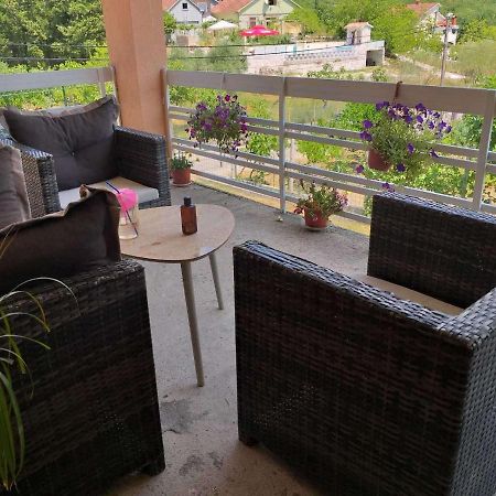Apartment Davidovic Tivat Eksteriør bilde