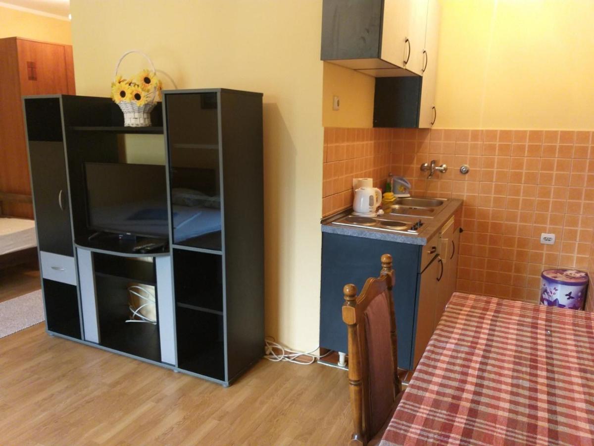 Apartment Davidovic Tivat Eksteriør bilde