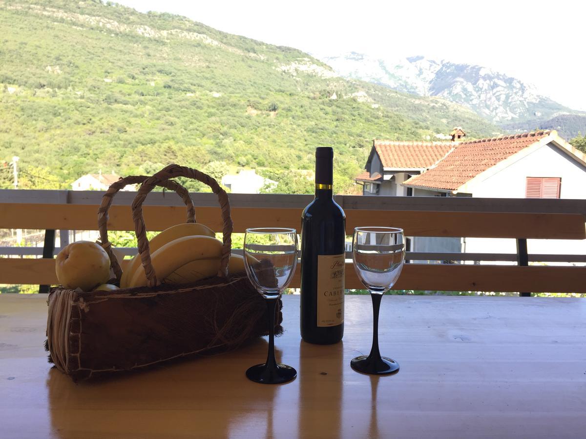 Apartment Davidovic Tivat Eksteriør bilde